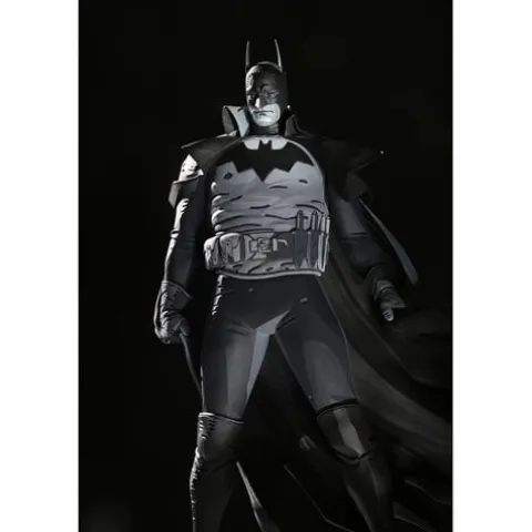 Batman Black & White Gotham by Gaslight by Mike Mignola 1:10 Scale Resin Statue