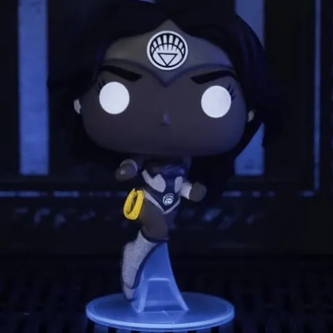 Funko Pop! 423 DC Wonder Woman 80th Anniversary White Lantern Glow-in-the-Dark Vinyl Figure - Entertainment Earth Exclusive