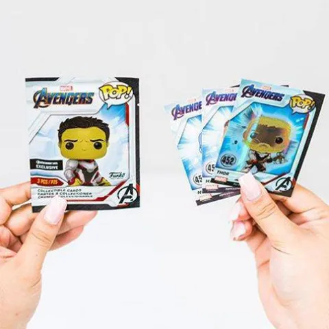 Funko Pop! 451 Marvel Avengers Endgame Hulk Pop! Vinyl Figure with Collector Cards - Entertainment Earth Exclusive