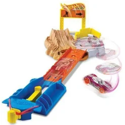 Hot Wheels Construction Mayhem playset