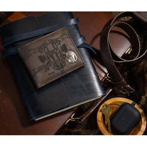 Star Wars: Mandalorian Etched PU Bifold Wallet - Entertainment Earth Exclusive